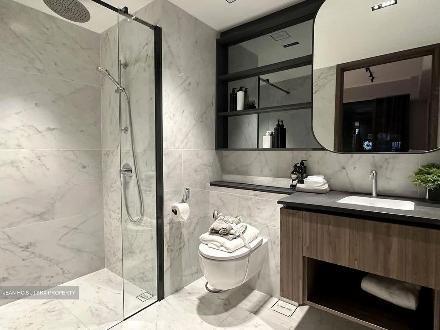 Tanah Merah Kechil Link (D16), Condominium #613605401